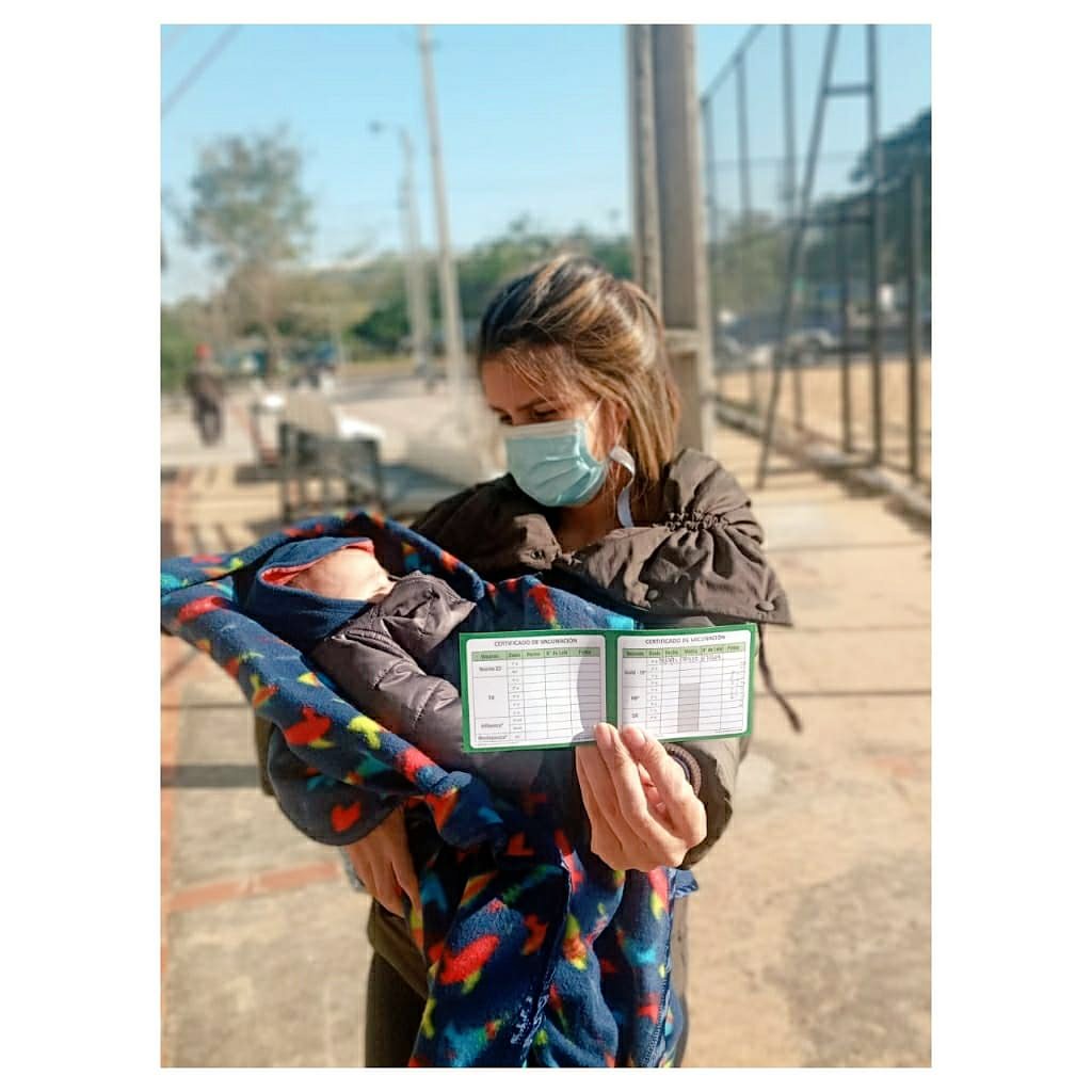 • LA GENERACIÓN COVID •

Bebés que se despiertan y se acuestan sonriendo recordándonos que vinieron al mundo para hacernos FELICES 🤍

Bebés que no les da miedo nada, BEBÉS VALIENTES QUE TE PINTAN LA VIDA COLOR ESPERANZA 😍✨🎈

#seinmunizan2 💉🚫🦠