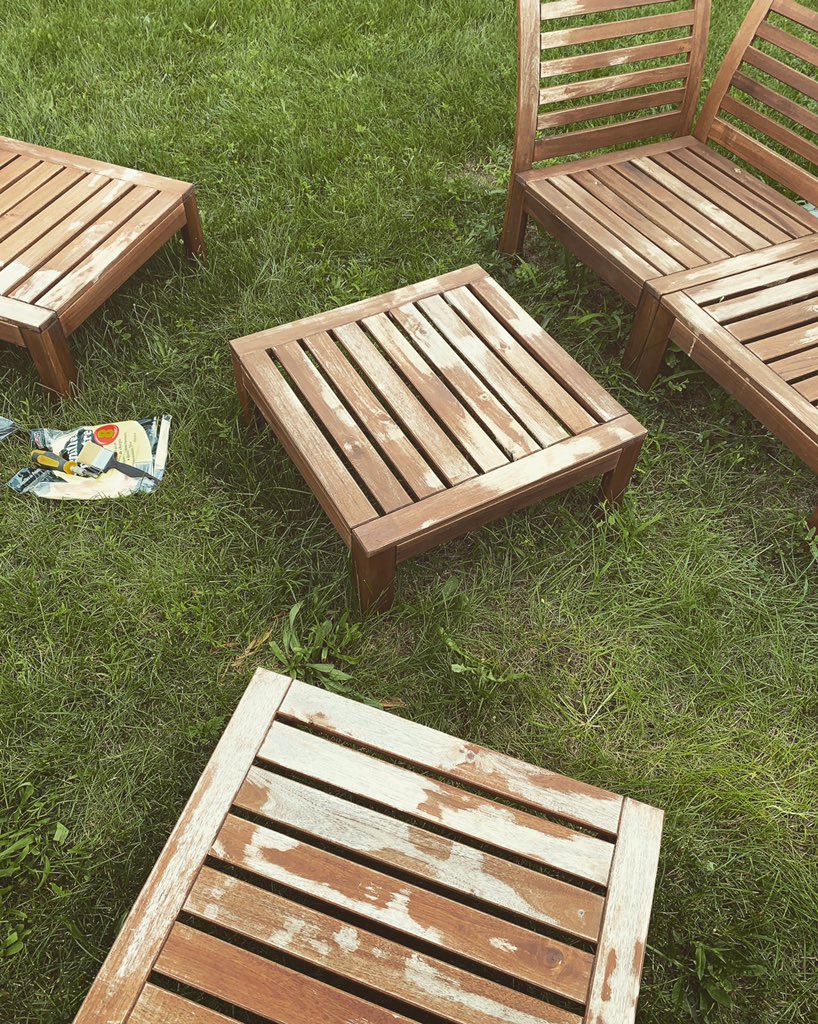 emies's tweet image. Productive.

#BackyardShenanigans #DIY