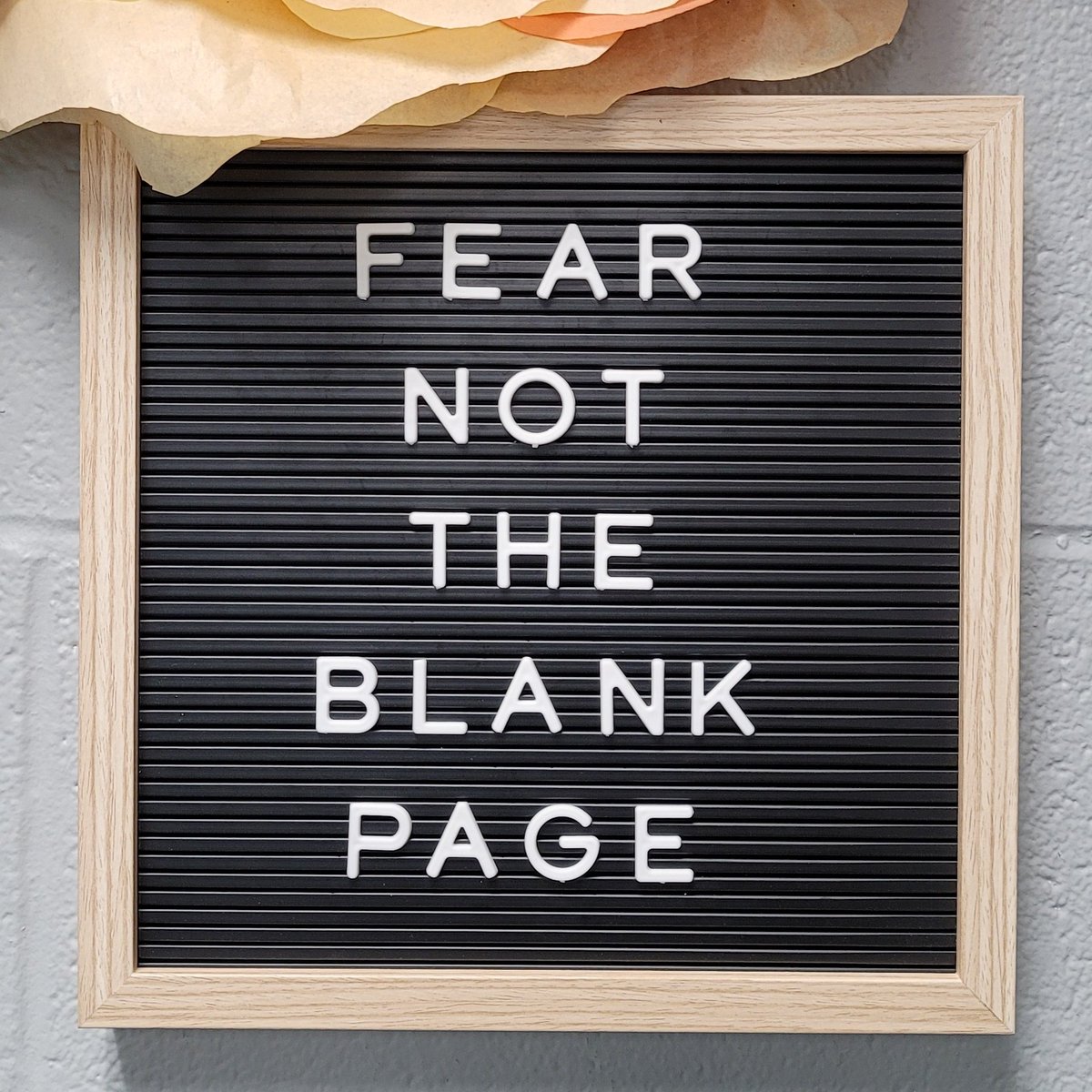 wcsFvHSjs's tweet photo. Looking forward to a new school year! My classroom is getting ready. #JacketPride #CreativeRisks https://t.co/tmuRtGsACL