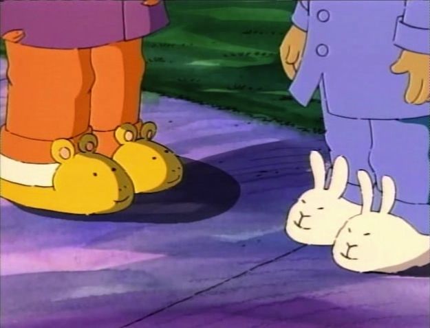 Jprz1321's tweet photo. If you're not trying to wear slippers of each other then I don't want it https://t.co/HfSUjMPVgT