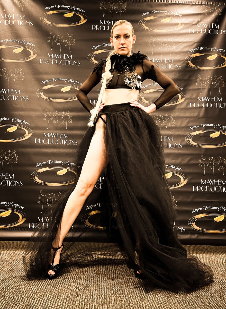 sagentic's tweet photo. We got the marketing team behind @mayhempro from @sagentic together @thehivecanoncity to do a #fashion #photoshoot in front of the brand new #banner from @dareprintco for the #MODELINGSCHOOL for @aspenbrittanymayhew Do you want to be a model? https://t.co/z34HLFkgVs https://t.co/yy4lA7HYH1