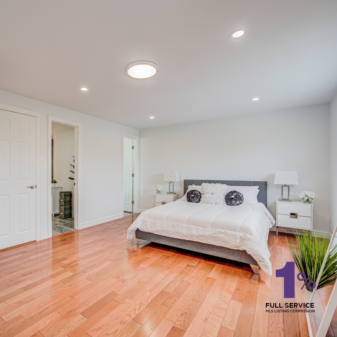 DaveElfassy's tweet photo. ☀️ ⚽𝟭𝟵𝟳 𝗟𝗜𝗦𝗔 𝗖𝗥𝗘𝗦𝗖𝗘𝗡𝗧 - https://t.co/mHTRCkBAtP
🛏️ - 3
🛀🏽 - 4
#justlisted #newlisting #vaughan #springfarm #gtarealestate #yorkregionrealestate #realestate #househunting #realtor #dreamhome #newhome #teamelfassy #1NVALUABLE https://t.co/KvCCKLzQP0