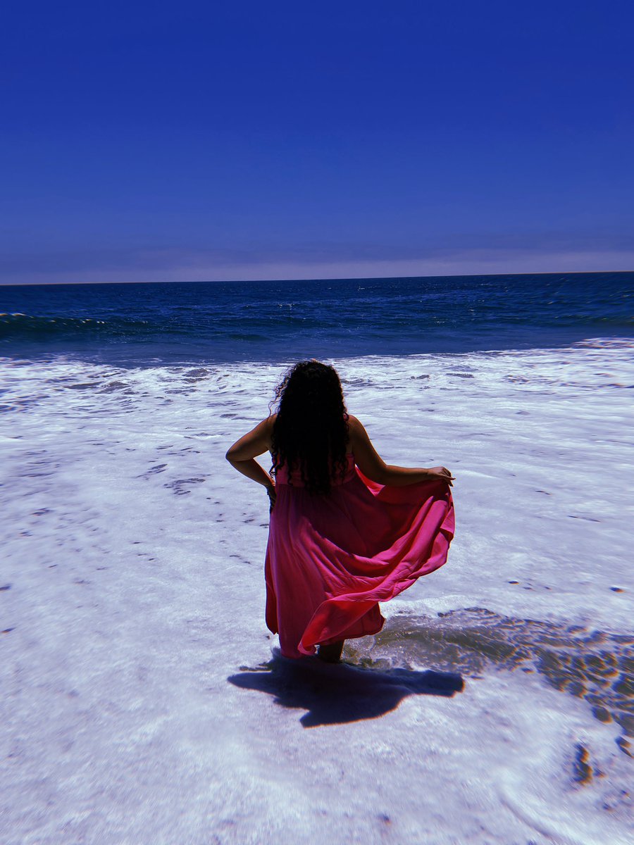 Raini_Rodriguez's tweet photo. Seas the day ☀️🌊 https://t.co/ekboaN9MOf