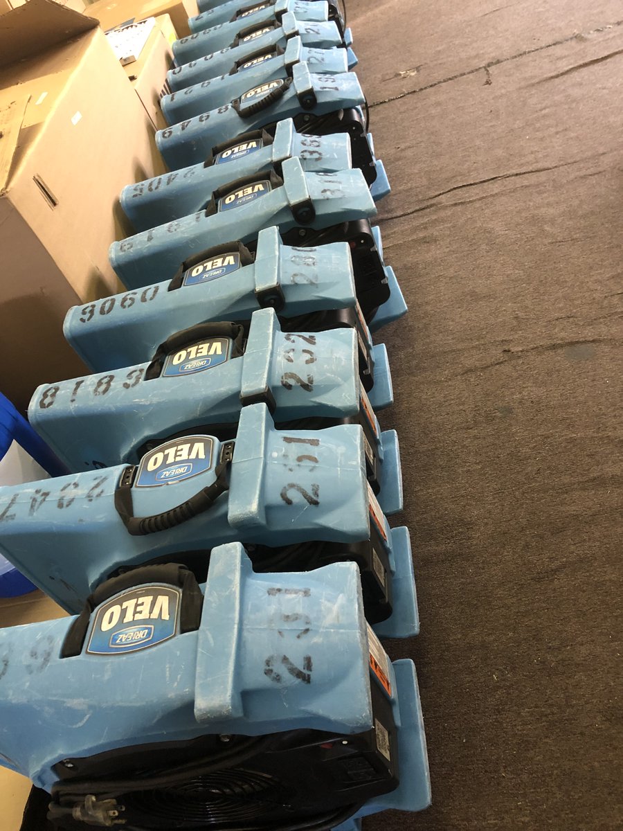 ultrasonics's tweet photo. Our business park neighbors, a restoration company, had a fire. We rolled up our sleeves and got to work cleaning their equipment, starting with air movers. Before and After Morantz Ultrasonics. @ultrasonics
#restoration #contentscleaning #electronicscleaning #ultrasonics https://t.co/ag4KtFKD8c