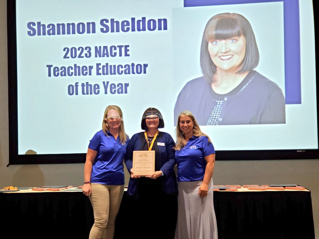 Congrats @MsSheldon702 @swctacommunity for winning the @NvActe Teacher Educator of the Year! @ClarkCountySch #NACTE21 #NVACTE21 #CareerTechEd #IAEDinCTE #STEM @NevadaReady