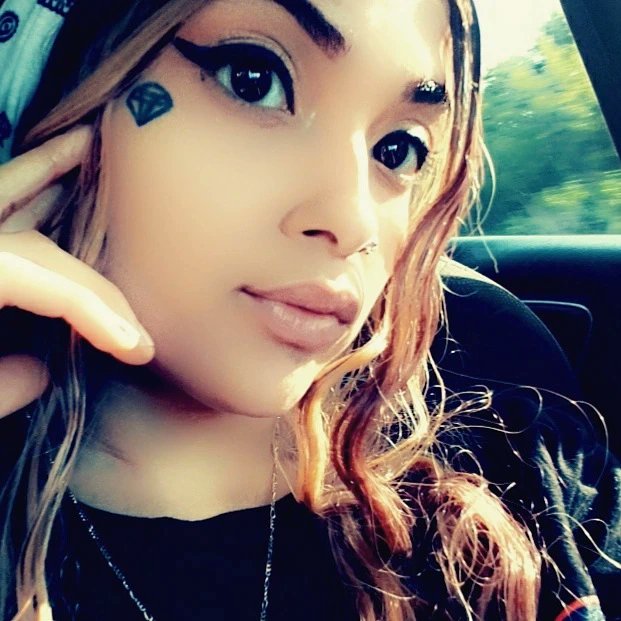 SupernovaJbellf's tweet photo. Dont hate me cuz I'm beautiful , BEAUTIFUL ‼😘♥️👑 https://t.co/MdVUM3E126
