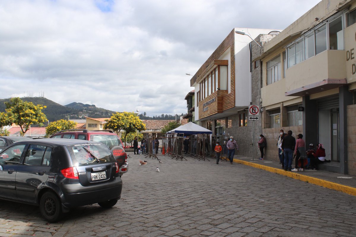 goberazuay's tweet photo. 📢 [ATENCIÓN]

Este miércoles el Registro Civil finaliza su jornada con normalidad. Los problemas en el sistema se superaron para brindar un servicio eficiente a la ciudadanía. 

En las dos agencias de #Cuenca se atiende con horarios extendidos: 👇

⏰ 07h00 a 17h00 https://t.co/o2hTpXoqKf