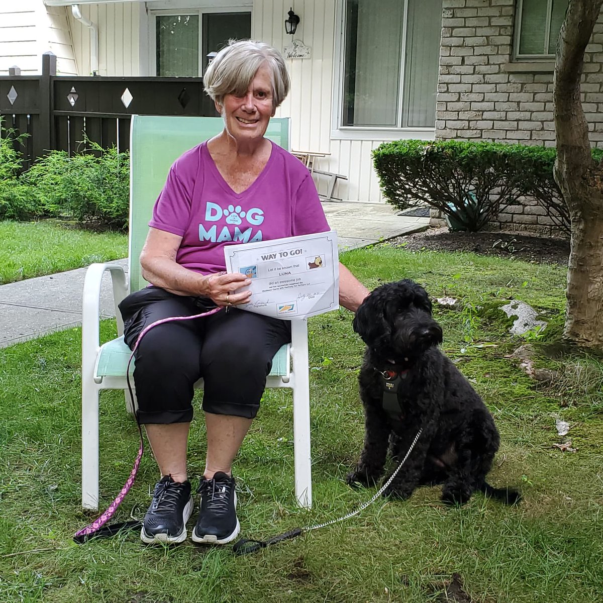 Congratulations to the latest graduate of Positively Pet Partners Puppy Obedience Training, Labradoodle, Luna.  Here she is with her loving pet parent Linda.  Congratulations, Luna!
#labradoodle #positivelypetpartners #positivereinforcementtraining