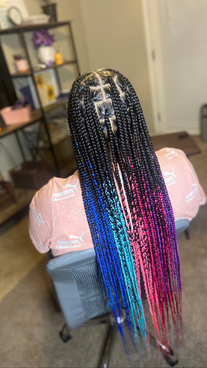tailuhh_'s tweet photo. Knotless Braids in Baton Rouge. College Student Discount ($110) Only Available with School ID๐ง๐ฝโโ๏ธ๐ @ theemoรซtslay on Instagram!! #lsu22 #lsu24 #lsu23 #lsu25 #su22 #su24 #su23 #su25 #brbraids https://t.co/BNaoaeXfZw