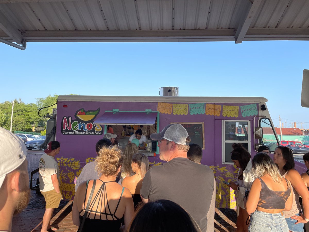 Our favorite food truck!!! ⁦<a href="/Nenosft/">Neno’s</a>⁩ at the Rochester Public Market!