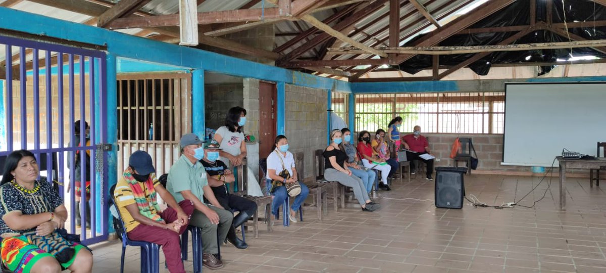 Gustavovelezt's tweet photo. #Hoy
Equipo Consejería #DDHH @ONIC_Colombia junto @OIA_COLOMBIA, consejeras de mujer Yeni Tascón y comunicación Cindy Carupia en Jaikerazabi, #Mutata.
En marco de @JEP_Colombia construimos armonía y recuperamos tejido comunitario.
Autoridades Indígenas de Choco y Antioquia https://t.co/Yu6JO9Dm12