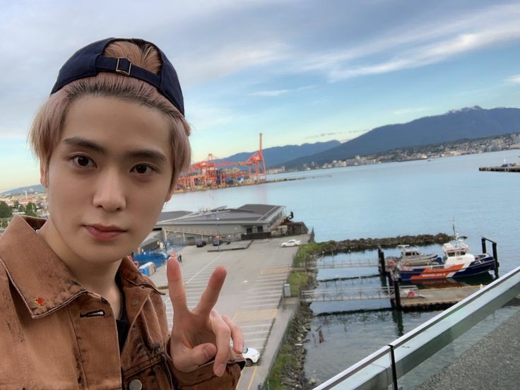 tenvity's tweet photo. i personally love these photos of jaehyun https://t.co/6RPebOmcTP