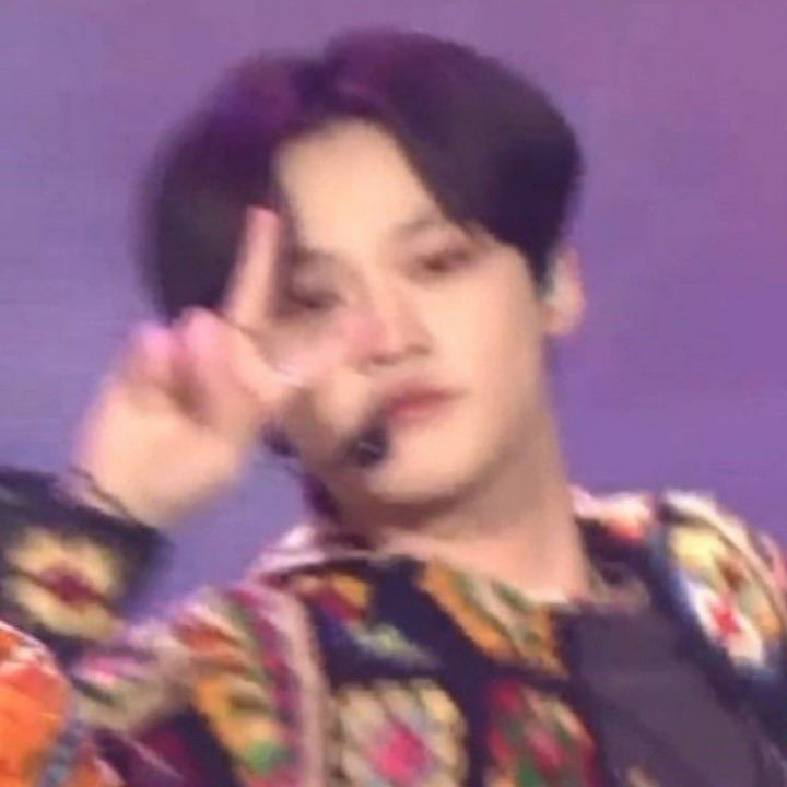 frogisung's tweet photo. i really like this chenle picture https://t.co/YgUl93nFUA