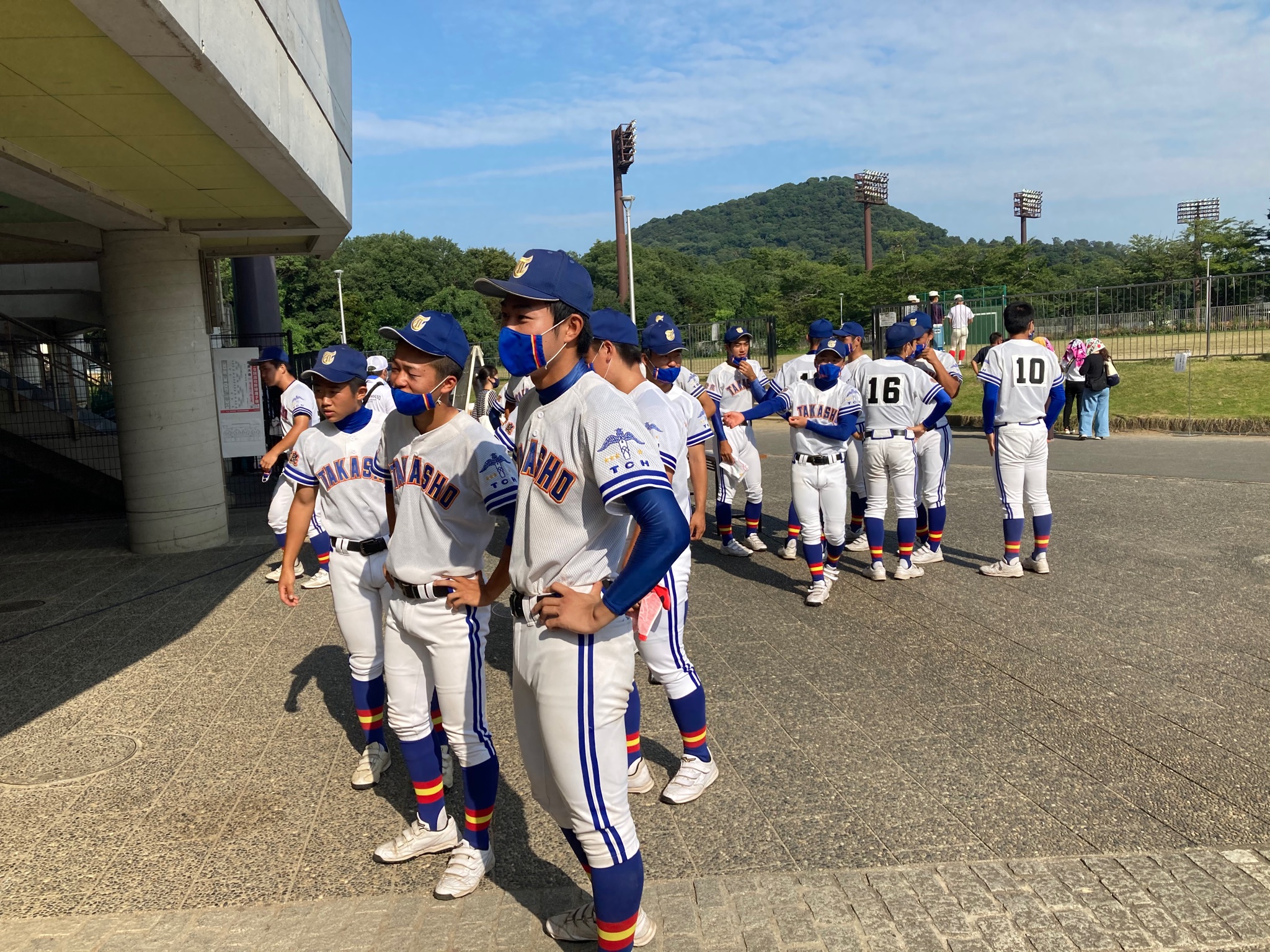 ドラマティックナイン Tvn On Twitter 決勝の朝 勢いで頂点に駆け上がるか 高田商業 王者の貫禄を見せるか 智辯学園 9時45分から奈良テレビで生中継 スコア速報はこちらでチェック Https T Co Agrfkxiqnn ツイッターのフォローお願いします まさ