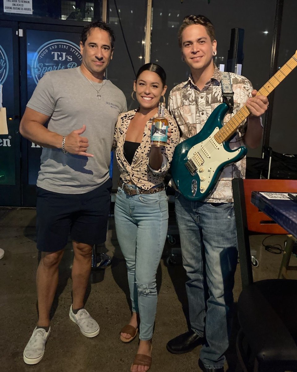 KoolauDistillery tweet media