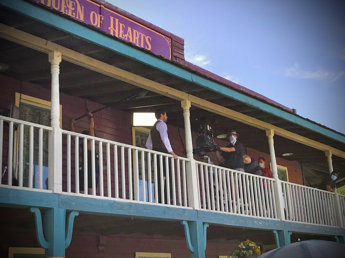 RealPDeLuise's tweet photo. #WCTH BTS
#Hearties
Rare Lucas sighting in his natural habitat. https://t.co/19aLsYHZXt