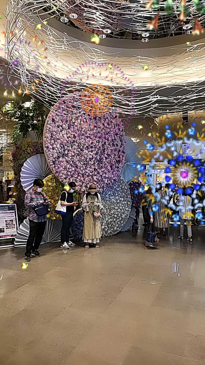 堤聖志 Naked Vox マルイ有楽町 Hanabi Flowers Fireworksマッピングとインスタフィルターar 花火の融合した作品になっております 8 31迄 お近くに来た際には是非御覧ください Nakedinc 堤聖志 Naked Vox マルイ有楽町 Hanabi Flowers Fireworksマッピングとインスタフィルターar 花火の融合した作品になっております 8 31迄 お近くに来た際には是非御覧ください Nakedinc