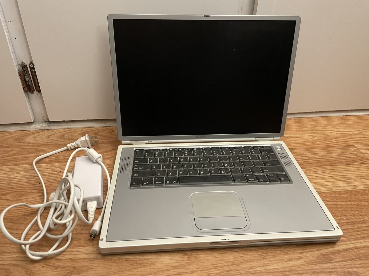 TechyRetro's tweet photo. New Blog Post
June 27, 2021
Check it out on https://t.co/wBBcHFrJ8i
#apple
#mac
#powerbook
#powerbookg4
#tibook
#titaniumpowerbook
#vintagecomputers
#retrotech
#retrotechnology https://t.co/UFm1vxxWb6
