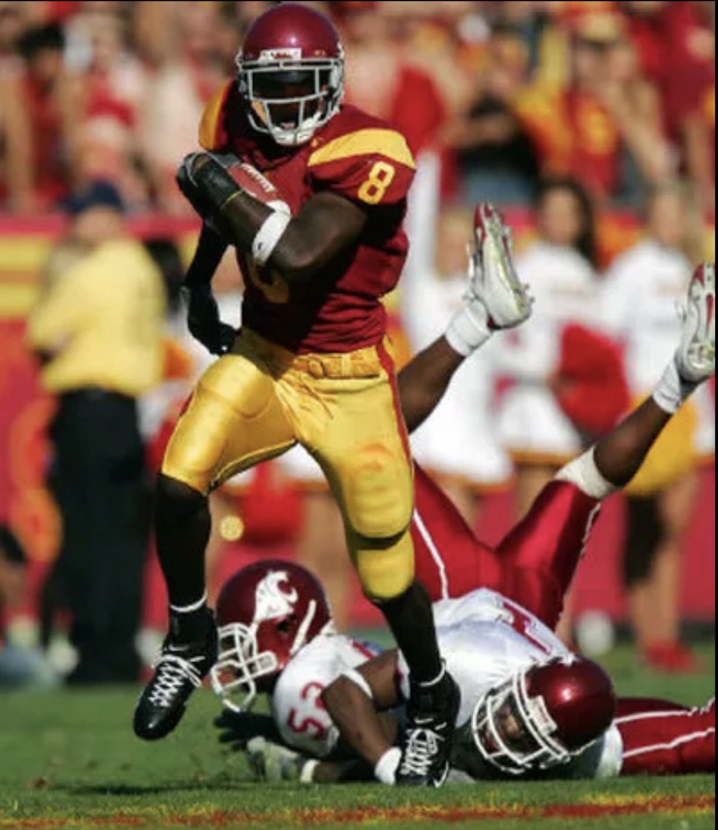 After building a great relationship with <a href="/kearycolbert/">Keary Colbert</a> I’m Extremely Blessed to have earned a scholarship offer To The Universty Of Southern California. #Fighton✌️#Hometeam #14