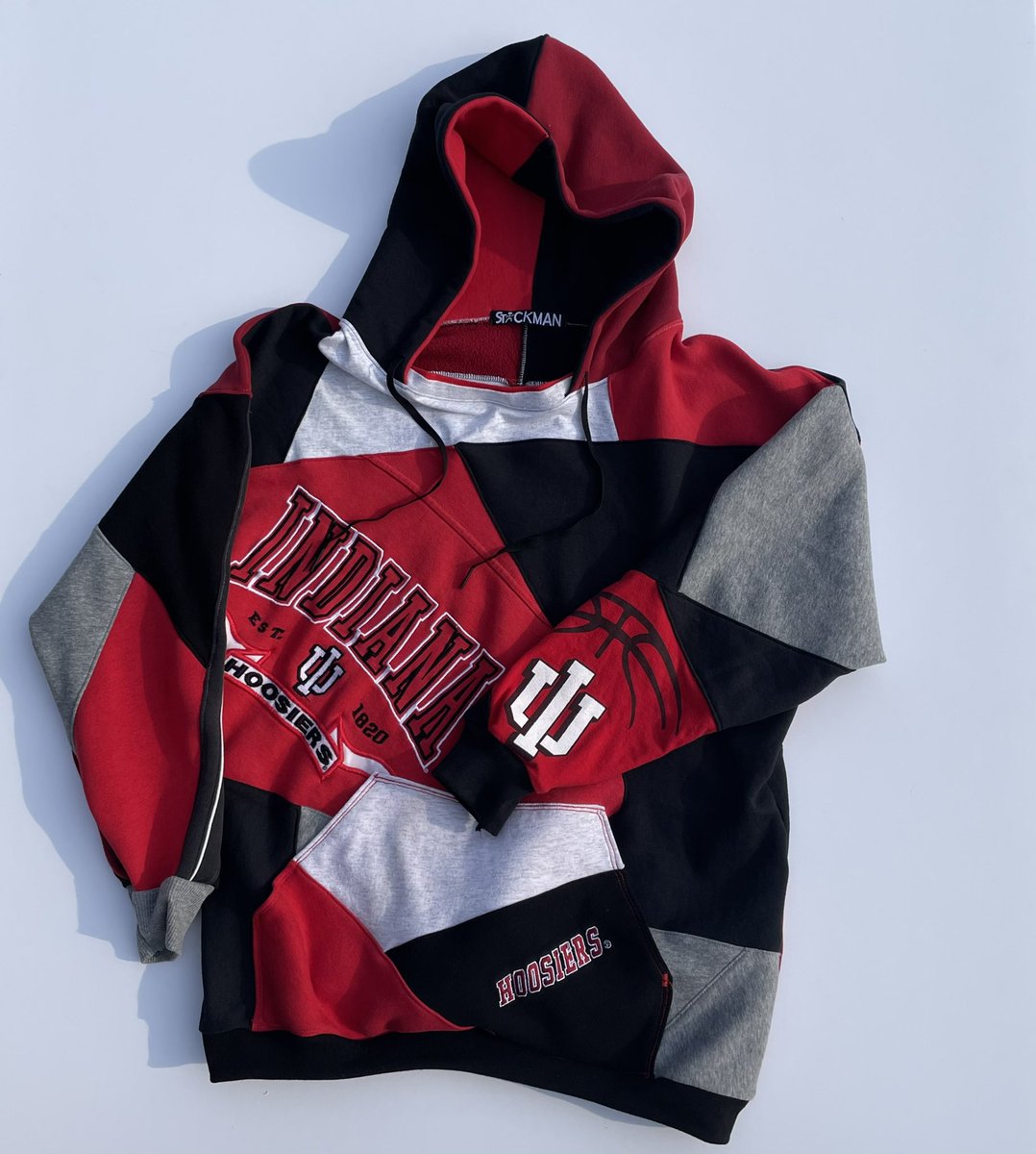 gavincollier33's tweet image. Just finished this commissioned IU hoodie 😁