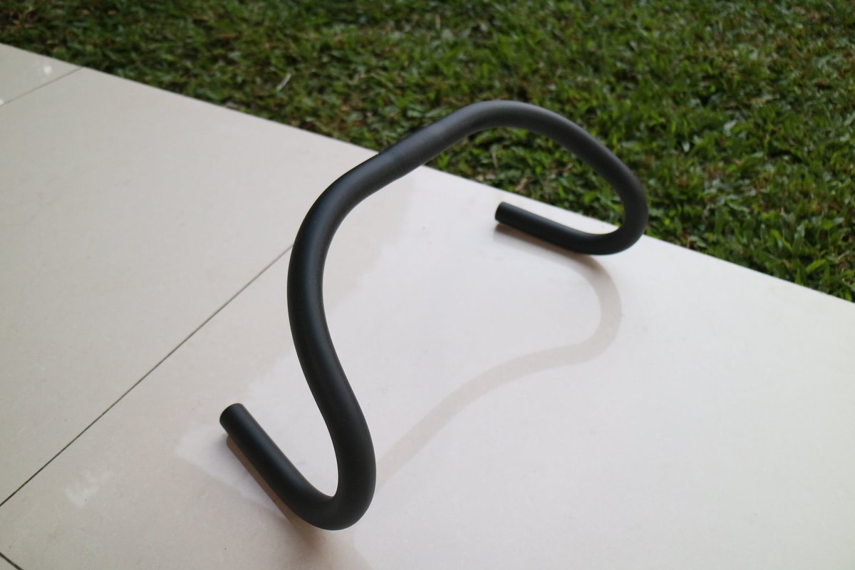 andikarakass's tweet photo. #fnfjb 

Wts berbagai bar fixie.. 
Drop bar (steel)  65k
Trackbar (alloy)  75k
Bullhorn+tape (alloy) 95k 
Risebar (steel)  65k

Ambil semua nego ampe jadi !! 
Free ongkir jabodetabek shopee &amp;  tokped.. https://t.co/rtKpXRhoBd