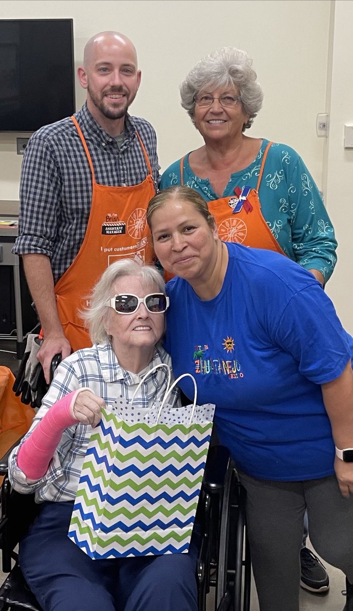 Staci Hensley tweet media