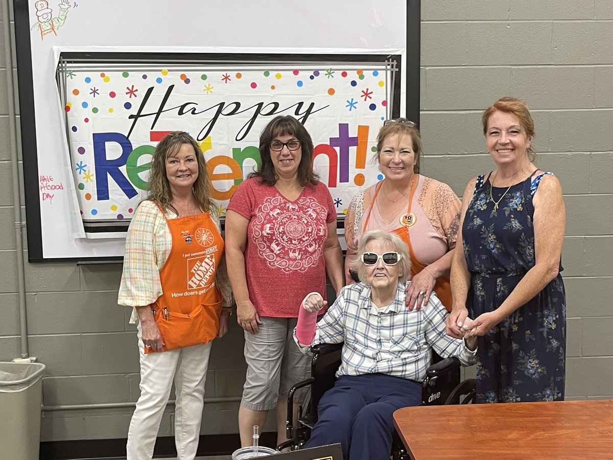 Staci Hensley tweet media