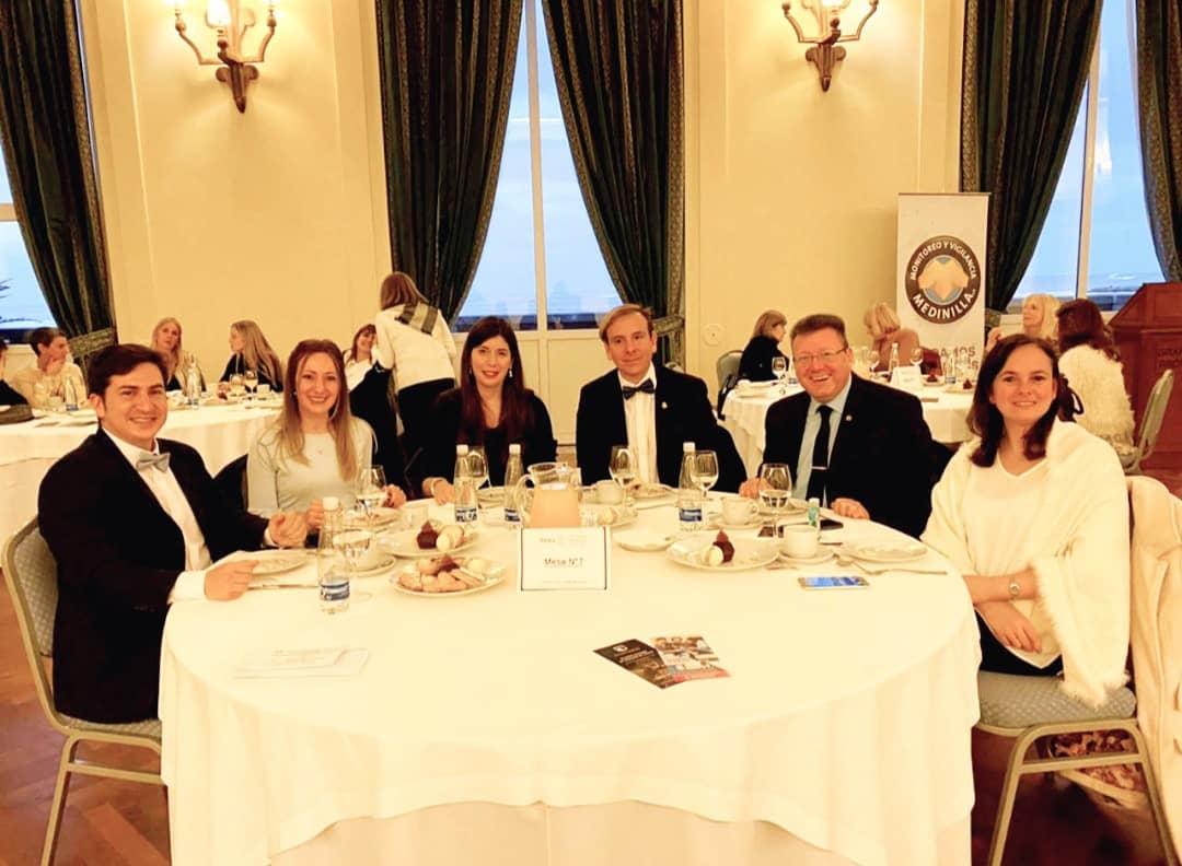 fjnavarra's tweet photo. Felicitaciones al Rotary Club del Mar por tan maravilloso Evento que contó con la presencia de nuestra Gobernadora de Distrito @Rotary4921 Maria Ines Lergoburu, organizado a fin de recaudar fondos para el Hospital Materno Infantil de nuestra ciudad‼️ https://t.co/ecjNg52bHk