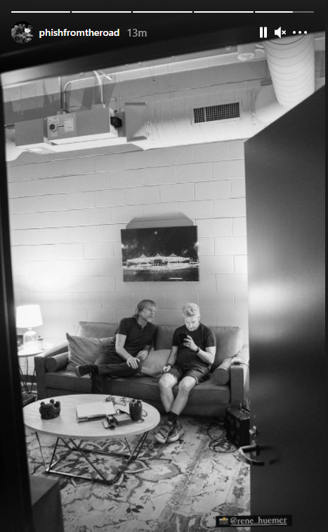 PhishatMSG's tweet photo. Trey & Mike reading your awful tweets before the show
#stfudance https://t.co/dXu0xCfjZm