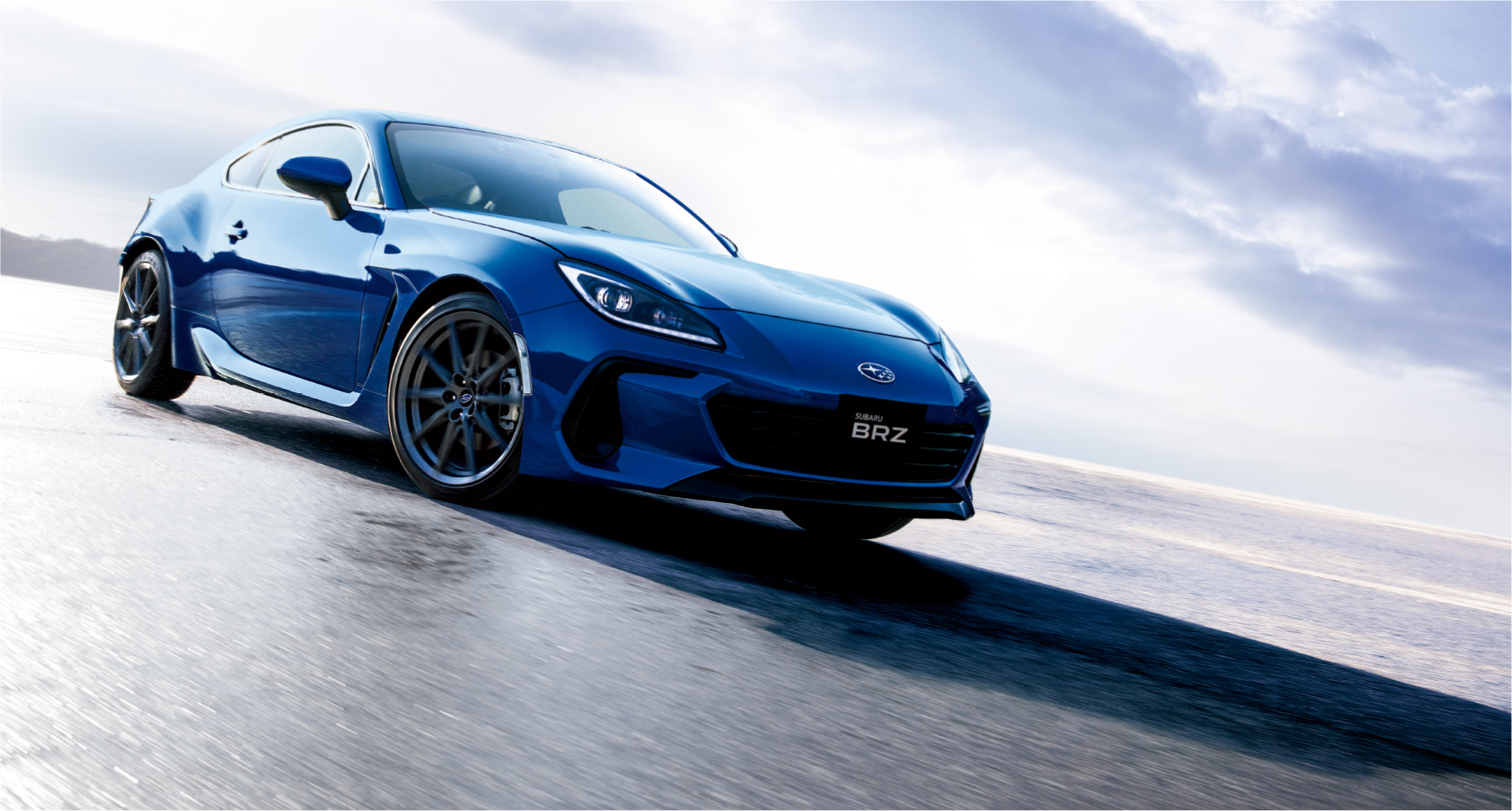 株式会社ｓｕｂａｒｕ ニュースリリース Subaruは 新型 Subaru Brz を本日21年7月29日に発表しました 新型 Gr86 開発チームとお互いに切磋琢磨した結果 新型 Subarubrz では 誰もが愉しめる究極のfrピュアスポーツカー を実現しました
