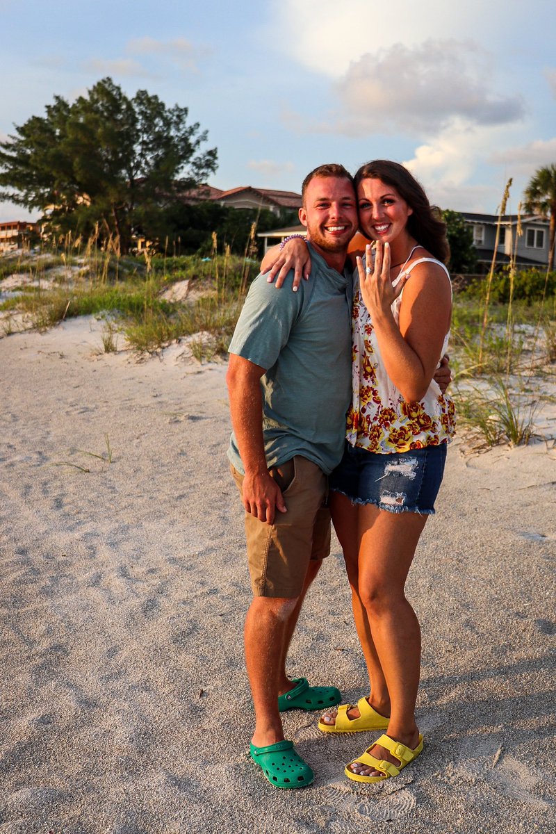 AudraCatelynn's tweet photo. 7•27•2021
Easiest decision of my life 🤍
Can’t believe I get to do forever with my absolute best friend https://t.co/PifXuhm0Qs