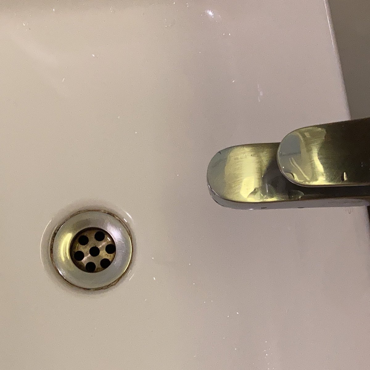 slowmya's tweet photo. Sink https://t.co/KUObbOcvzx