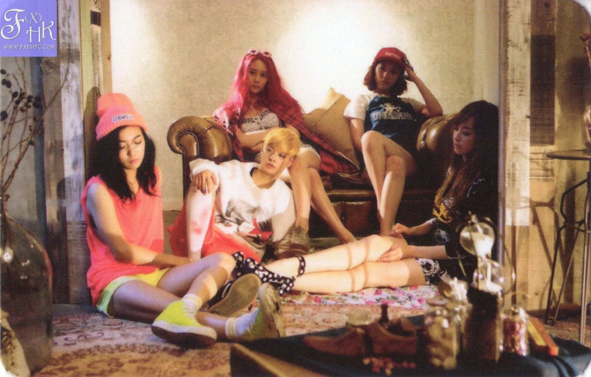 aes4walls's tweet photo. Happy 8th Anniversary to the most iconic K-pop album of all-time – f(x)'s Pink Tape! 📼💗

The album that set the standard and created a huge impact not only in the music industry, but as well in art production and fashion. https://t.co/G55aEBs2LF