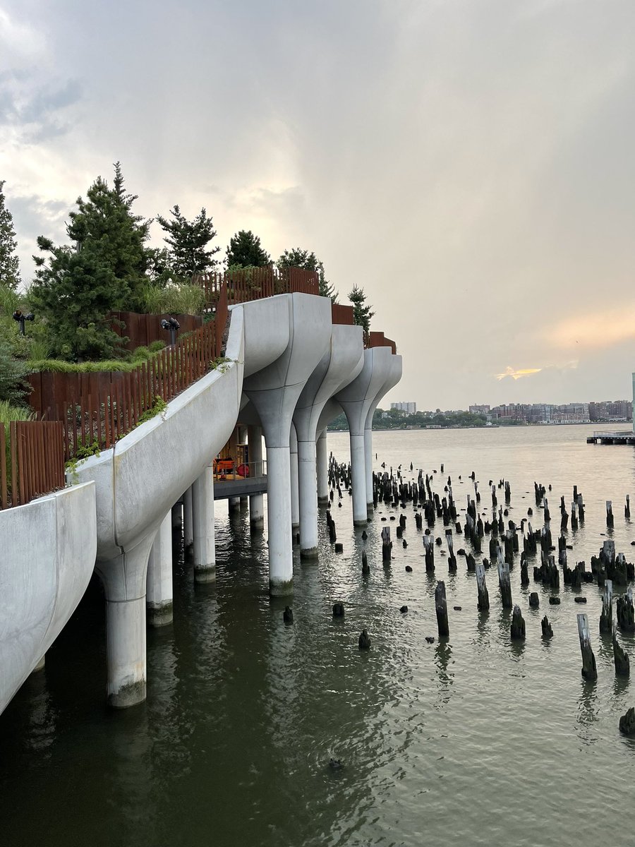 GerardoAlbornoz's tweet photo. Little Island NYC… #newyork #manhattan #littleislandnyc #atchitect #architecture #architecturelovers #architecturephotography https://t.co/Fi6ycwsEnW