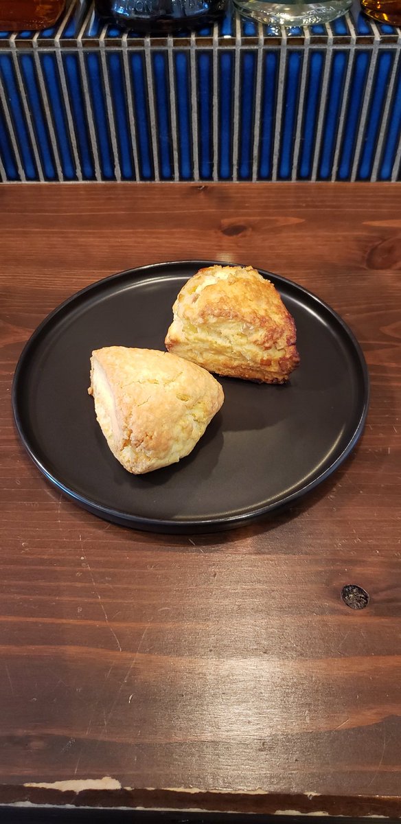 とりサンドunmarl アンマール V Twitter 門前仲町テイクアウト 門前仲町ランチ 門前仲町 深川 とりサンド チキンバーガー 木場 Cafe 物語舎 スコーン Scone テイクアウト Sweets スイーツ レモン プレーンスコーン 焼菓子 清澄白河 Coffee 甘い