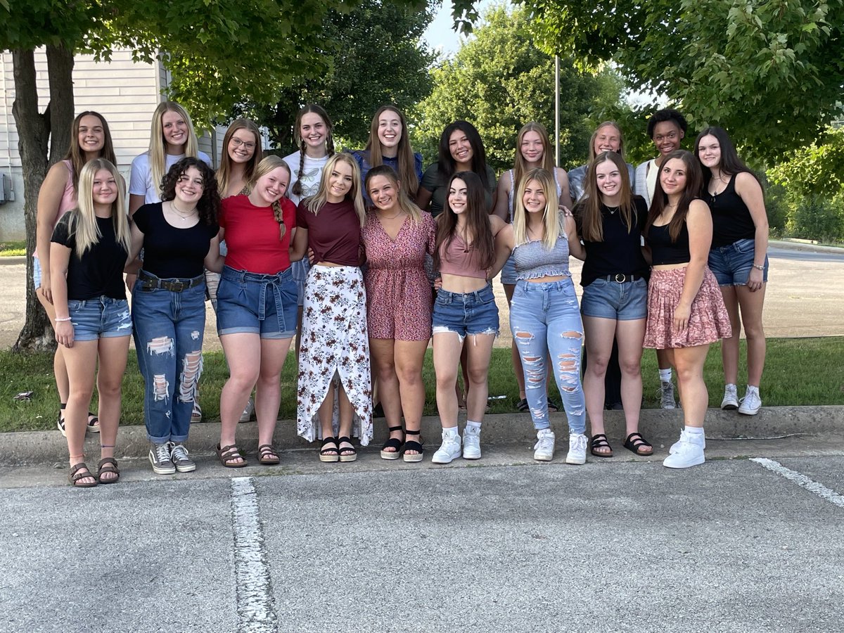 Blackhawk Volleyball tweet media