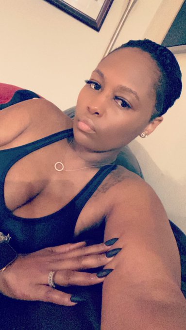 Stay in ya bag &amp; fuck those feelings they temporary 🥶 https://t.co/Fe4LPHqx4K<a href="/tag/wce"class="tags"><span>#wce</span></a><a href="/tag/blackbeauty"class="tags"><span>#blackbeauty</span></a><a href="/tag/girlswithshavedheads"class="tags"><span>#girlswithshavedheads</span></a><a href="/tag/shorthaircuts"class="tags"><span>#shorthaircuts</span></a>