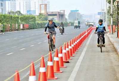 LetsTalkSurat's tweet photo. Surat wins Cycles 4 Change challenge
@MyGovindia @MySuratMySMC @CommissionerSMC
LetsTalkCity #Surat #SMC #cycles4changeChallenge #Gujarat
https://t.co/DJpITqDWCX
Via TOI https://t.co/UvGiwN0GRx