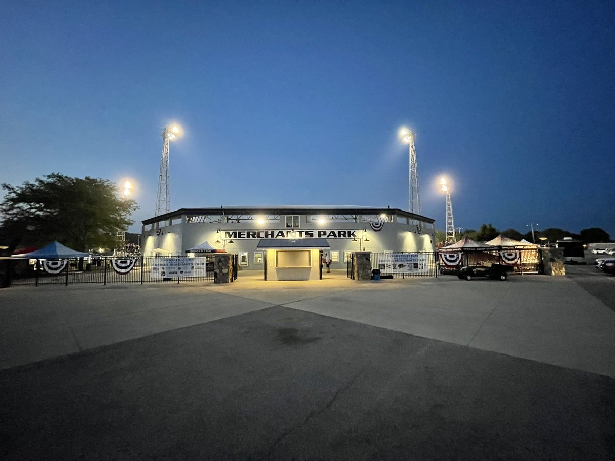 JSchaeffCreates's tweet photo. Just something beautiful about this old ballpark. @IHSAA well done Carroll https://t.co/41aeUyXZ2q