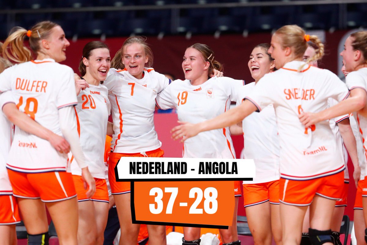 Kwartfinale! 💥 We winnen ook onze derde wedstrijd op de Olympische Spelen, Angola wordt verslagen 🙌 Dankzij deze overwinning zijn we zeker van een plek in de kwartfinale 🥳 Zaterdag wacht om 14:30 uur de wedstrijd tegen Noorwegen 🇳🇴 Foto: IHF #Tokyo2020 #TeamNL #HandbalNL