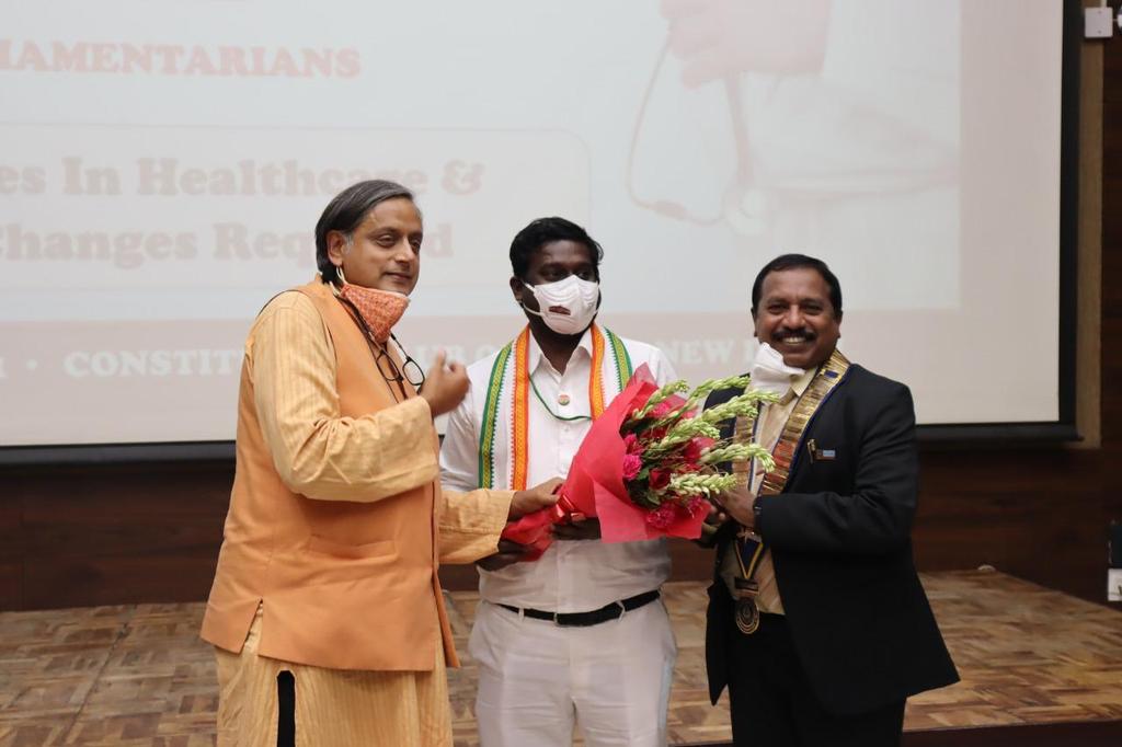 ima_msn_kar's tweet photo. (1/2)Today National IMA called for Members of Parliament for Parliamentarian meeting at constitution club.
42 members, cutting across party lines participated.
Issues discussed-
1) Need for Central act on Violence.
2)1579 crowd martyrs fund
3) Mixopathy
@HqsMsn
@MoHFW_INDIA https://t.co/BwBgpS3LRO