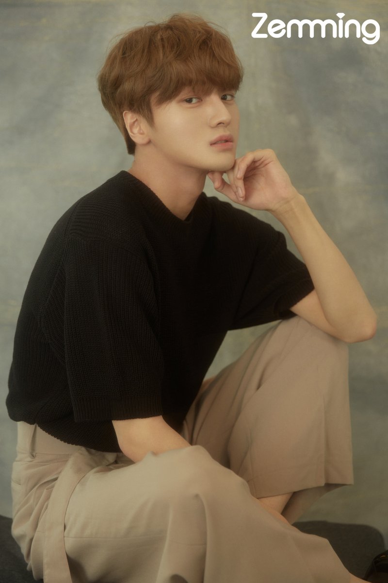zemming2's tweet photo. #재밍 X @DRIPPIN 디지털 화보 B컷 뽀너스🍂

지금이 기회🙌
재밍이 드리핀 화보 B컷을 푸는 법😎

💙화보 𝗕(eautiful)컷💙 관람하실
드리밍분들 전부 여기로 모여 주세요🎈

#마P아 #드리핀 #DRIPPIN
#차준호 #황윤성 #김동윤 #이협 #주창욱 #알렉스 #김민서 #ChaJunHo #HwangYunSeong https://t.co/KrPKH4J6CC