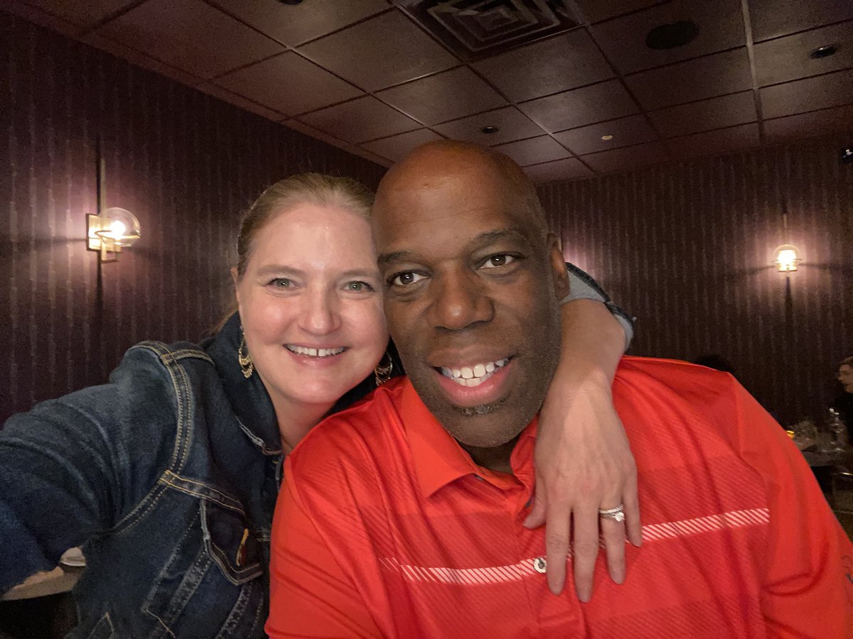 podaniel31's tweet photo. My beautiful wife Heather and I had a great night listening to very good jazz music, awesome wine, and spending a wonderful evening with great friends at GRNoir https://t.co/pcl2txUHxh