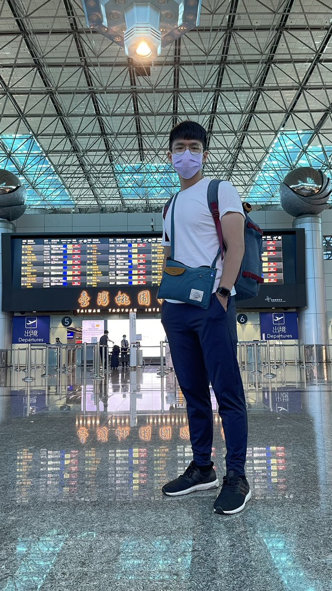 ericyswang's tweet photo. All the best to lab graduate student Han-Kai Jiang. He will start his oversea exchange study at Yale on August this year. His research is supportdled by MOST Taiwan and TIGP-CBMB program, Academia Sinica. #research #oversea #PhDlife #IBC #AS #NTHU #TIGP https://t.co/cbwZTCvima