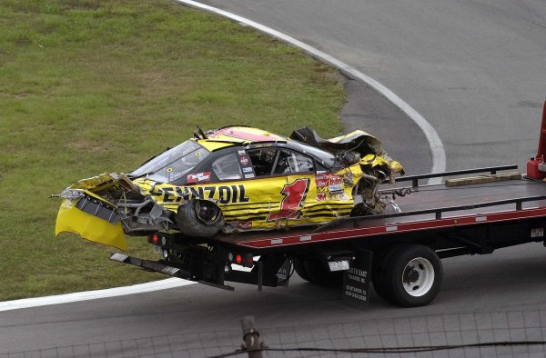 Basso488's tweet photo. July 28th, 2002, Steve Park's wrecked car @ Pocono.

Park walked away. https://t.co/qelSQ0v58C