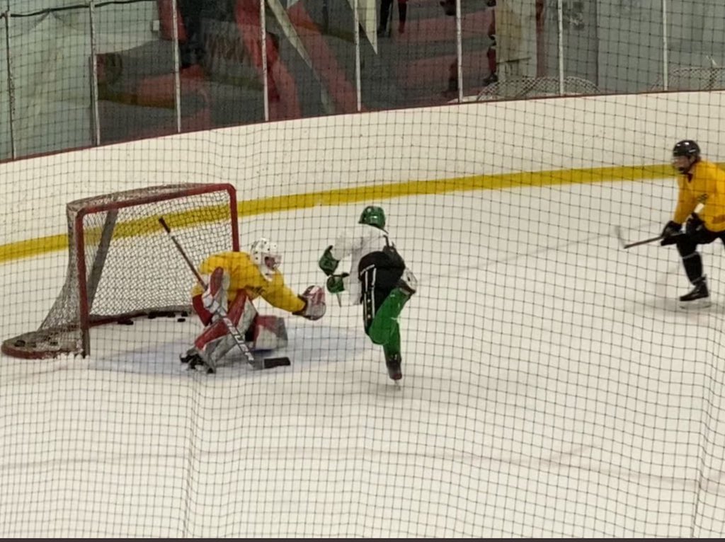 PashbyWill's tweet photo. Thank you @bulldog_hockey and @PaulKirtland for putting on such a great event this weekend! https://t.co/D8zrI7VOQH