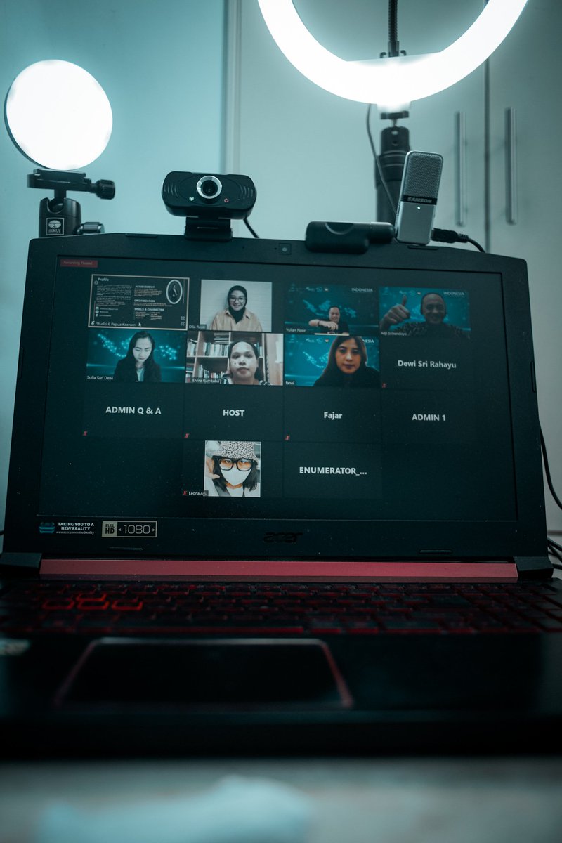 Kerjaan Senin-Jumat bersama <a href="/kemkominfo/">IsNotSepuh</a> Dan <a href="/SiBerkreasi/">Siberkreasi</a> 

Webinar Literasi Digital untuk Indonesia #makincakapdigital