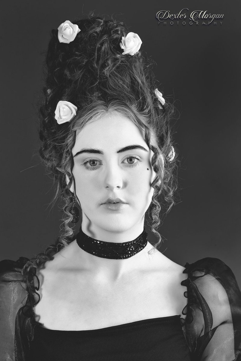 stamfordcolluk's tweet image. Throwback Thursday! Today we are revisiting the incredible photos from the Georgian Photoshoot. Hair and make-up was done by our very talented Level 3 Hair and Media Make-up students, and photographs were taken by @DexMorganPhoto. 👏

#Stamforduk #StamfordCollege