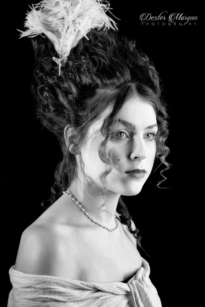 stamfordcolluk's tweet image. Throwback Thursday! Today we are revisiting the incredible photos from the Georgian Photoshoot. Hair and make-up was done by our very talented Level 3 Hair and Media Make-up students, and photographs were taken by @DexMorganPhoto. 👏

#Stamforduk #StamfordCollege