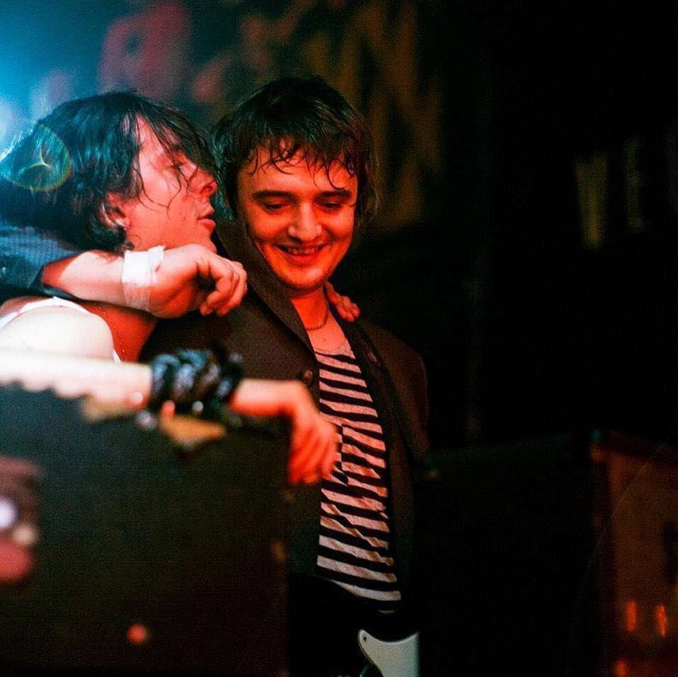 libertines's tweet photo. 𝙿𝚛𝚘𝚏𝚎𝚜𝚜𝚒𝚘𝚗𝚊𝚕𝚕𝚢 𝚝𝚛𝚎𝚗𝚍𝚢 𝚡⠀
⠀
𝙱𝚎𝚛𝚕𝚒𝚗. 𝙾𝚌𝚝 𝟺, 𝟸𝟶𝟷𝟺. https://t.co/gMEkJ67G59